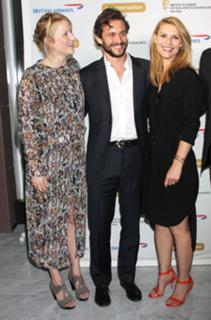 Claire Danes feet photo thumbnail