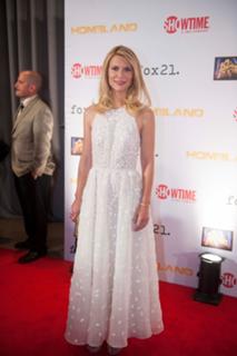 Claire Danes feet photo thumbnail