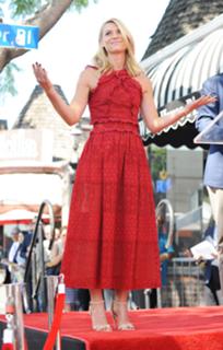 Claire Danes feet photo thumbnail