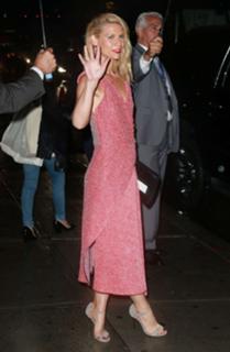 Claire Danes feet photo thumbnail