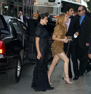 Claire Danes feet photo thumbnail