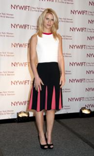 Claire Danes feet photo thumbnail