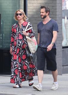 Claire Danes feet photo thumbnail