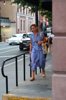 Claire Danes feet photo 2