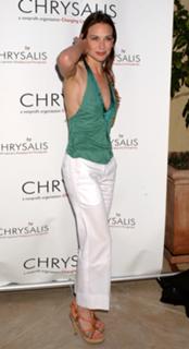 Claire Forlani feet photo thumbnail