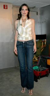 Claire Forlani feet photo thumbnail