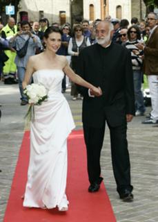 Claire Forlani feet photo thumbnail