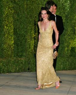 Claire Forlani feet photo thumbnail