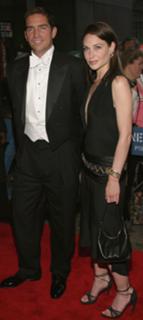 Claire Forlani feet photo thumbnail