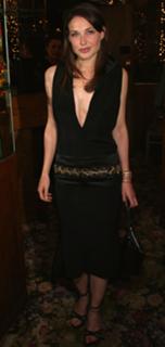 Claire Forlani feet photo thumbnail