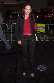 Claire Forlani feet photo thumbnail