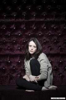 Claire Foy feet photo thumbnail