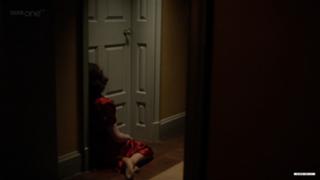 Claire Foy feet photo thumbnail