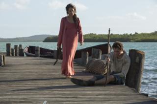 Claire Foy feet photo thumbnail