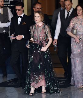 Claire Foy feet photo thumbnail