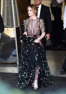 Claire Foy feet photo thumbnail