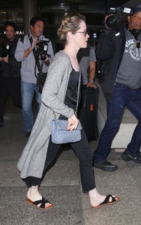 Claire Foy feet photo thumbnail
