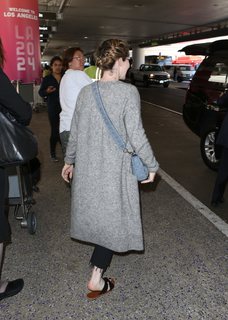 Claire Foy feet photo thumbnail