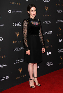Claire Foy feet photo thumbnail