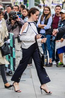Claire Foy feet photo thumbnail