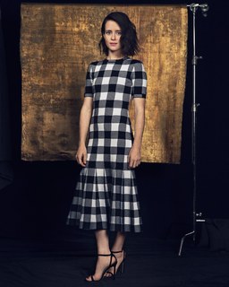 Claire Foy feet photo thumbnail