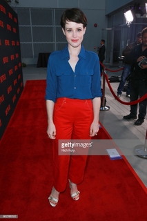 Claire Foy feet photo thumbnail