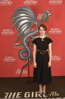 Claire Foy feet photo thumbnail