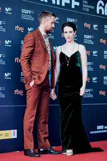 Claire Foy feet photo thumbnail