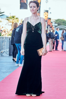 Claire Foy feet photo thumbnail