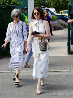 Claire Foy feet photo thumbnail