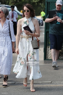 Claire Foy feet photo thumbnail