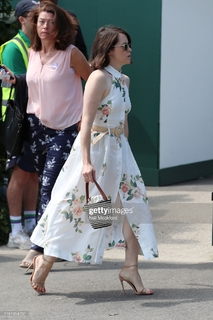 Claire Foy feet photo thumbnail