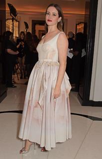 Claire Foy feet photo thumbnail