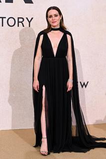 Claire Foy feet photo thumbnail