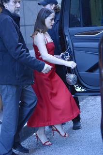 Claire Foy feet photo thumbnail