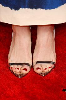 Claire Foy feet photo thumbnail
