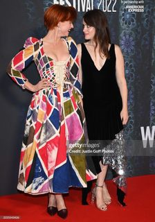 Claire Foy feet photo thumbnail