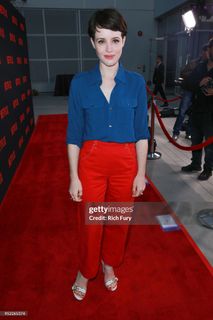Claire Foy feet photo thumbnail