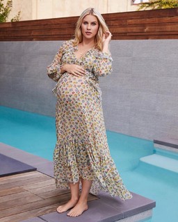 Claire Holt feet photo thumbnail