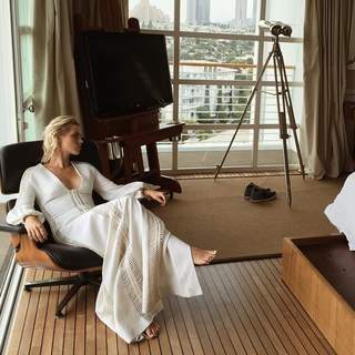 Claire Holt feet photo thumbnail