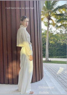 Claire Holt feet photo thumbnail