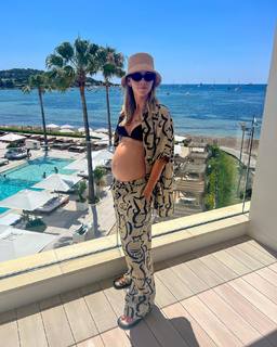 Claire Holt feet photo thumbnail