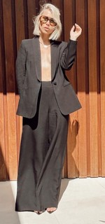 Claire Holt feet photo thumbnail