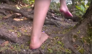 Claire Oelkers feet photo 14