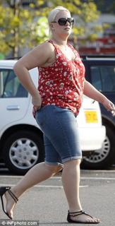 Claire Richards feet photo 14