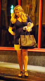 Claire Sweeney feet photo thumbnail