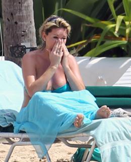 Claire Sweeney feet photo thumbnail