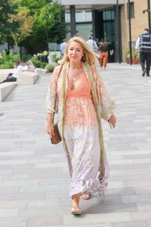 Claire Sweeney feet photo thumbnail