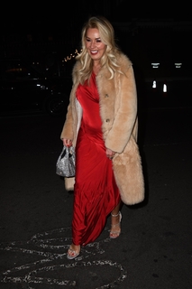 Claire Sweeney feet photo thumbnail