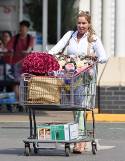 Claire Sweeney feet photo thumbnail